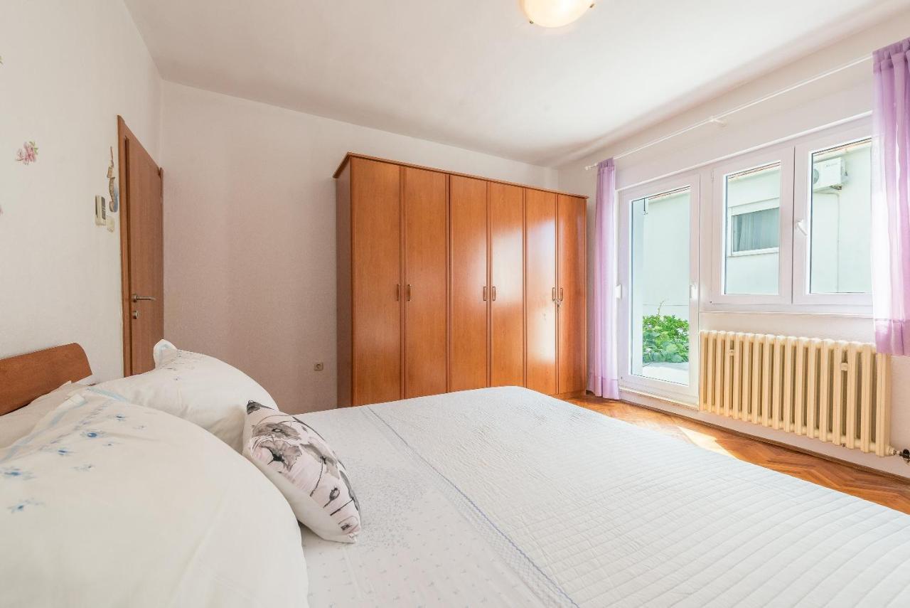 Odesa With Shared Pool Appartement