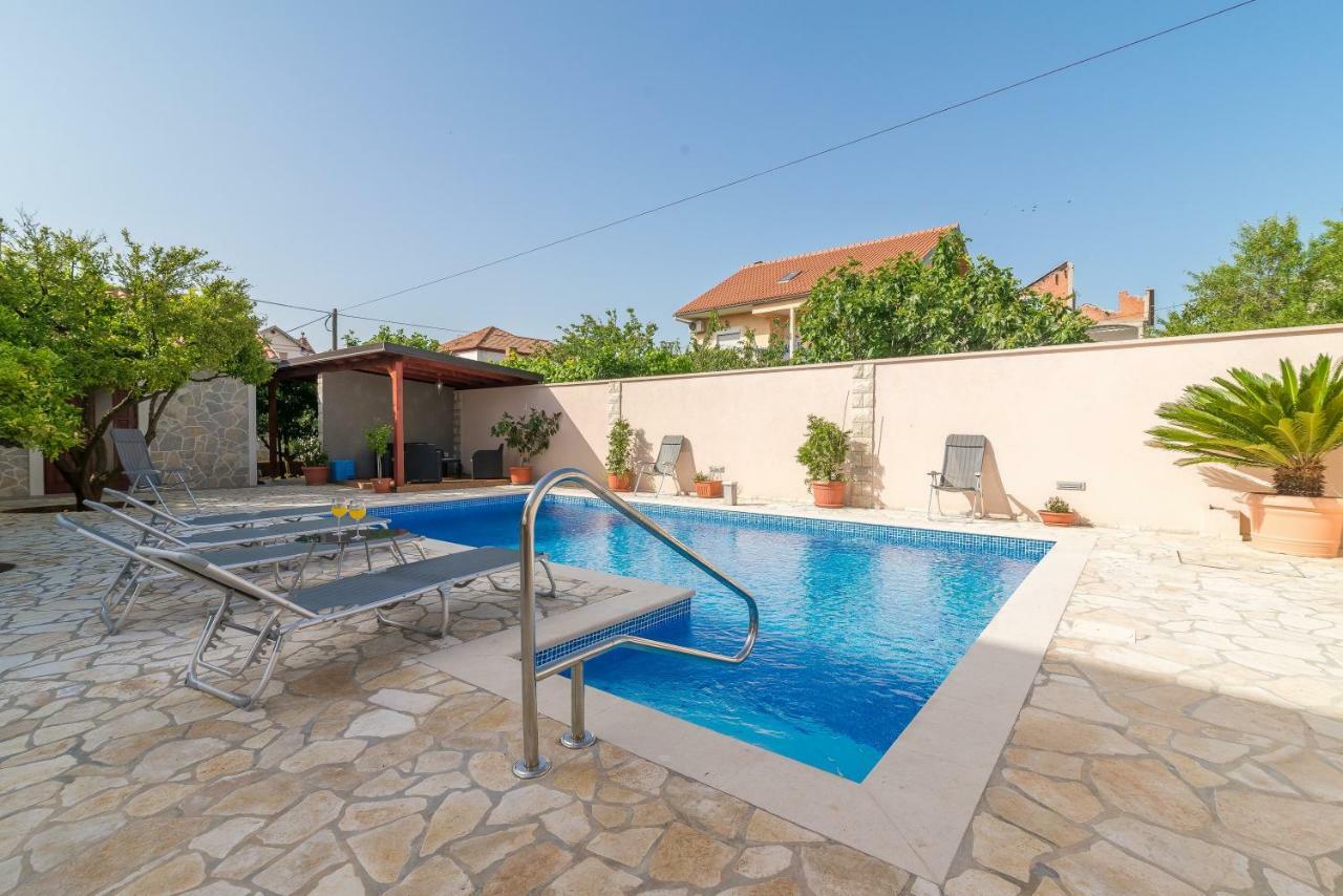 Appartement Odesa With Shared Pool *